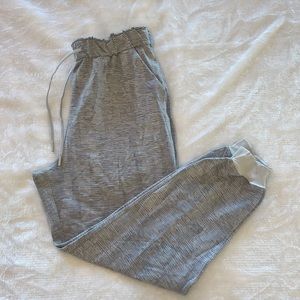 Women’s Lululemon high waist joggers